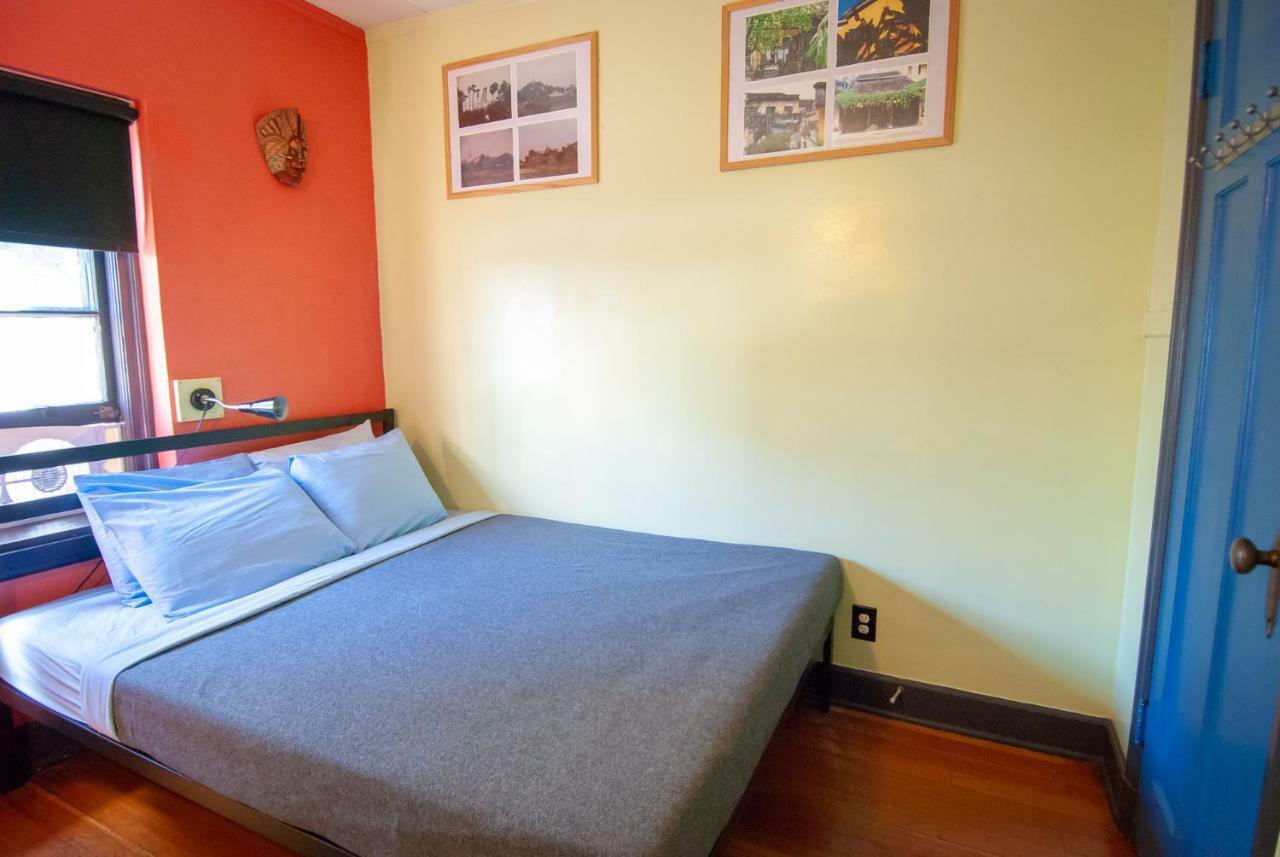 Ocean Island Inn | Backpackers | Suites Victoria Rum bild